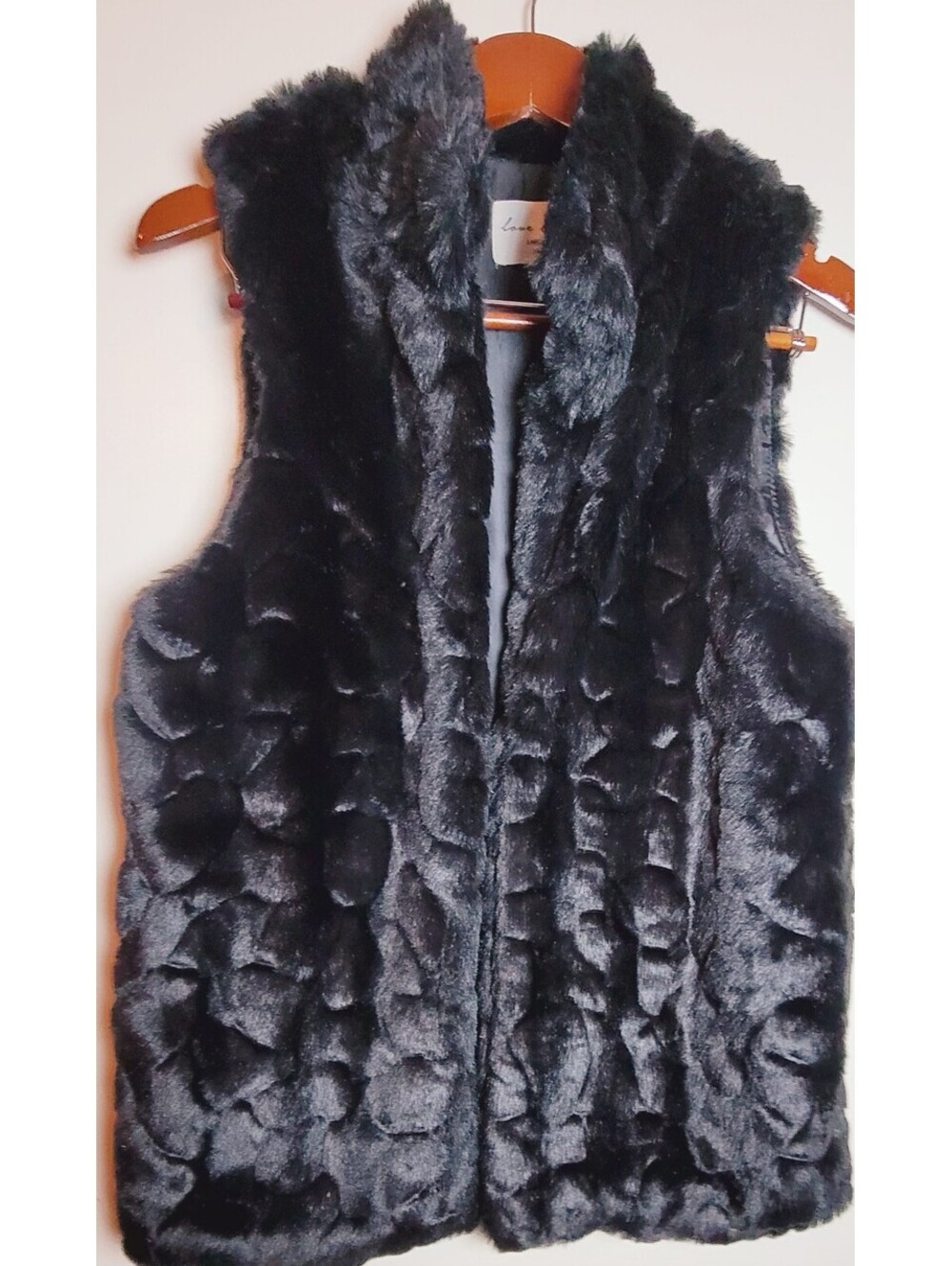 Love Tree Large Black Faux Fur Vest